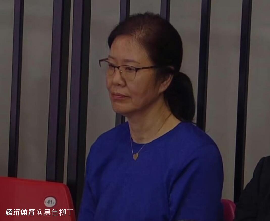 女侠被下药糟蹋呻吟