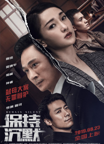 美女把尿口扒开给男生舔